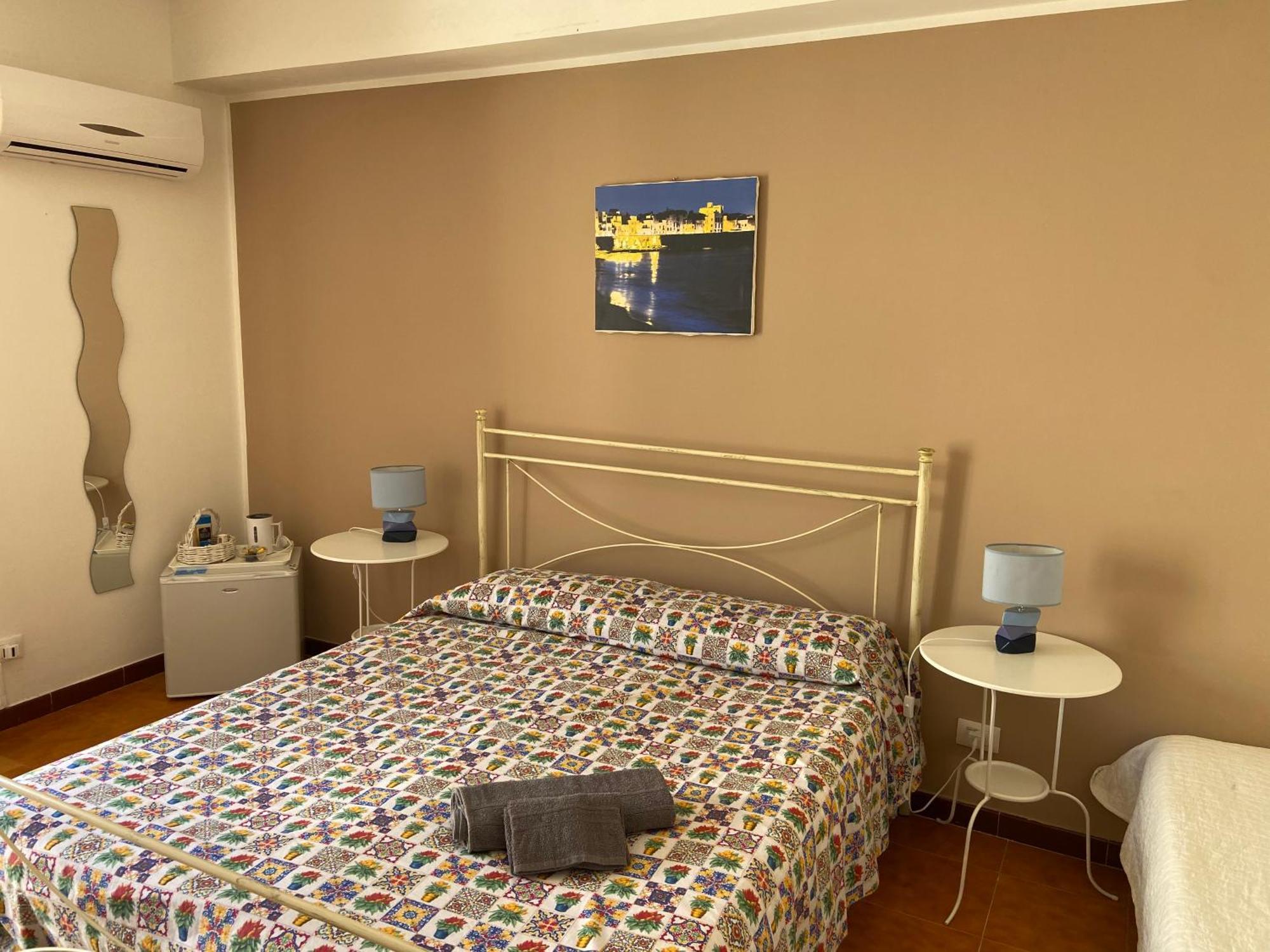 Dragonfly Rooms New Трапани Екстериор снимка
